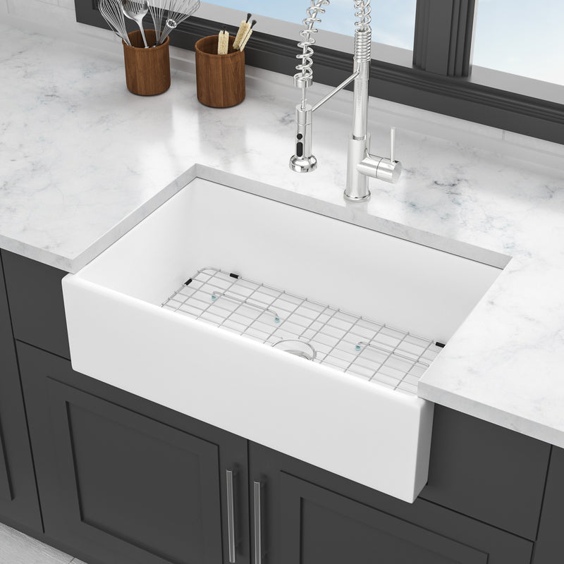 33 White Farmhouse Sink - 33 Inch Kitchen Sink White Undermount Single Bowl Apron Front Ceremic Sink Farm Style Drain Asseblemly and Bottom Grate 33x18x10 Inch